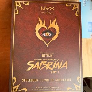 RARE! NYX SABRINA PALETTE